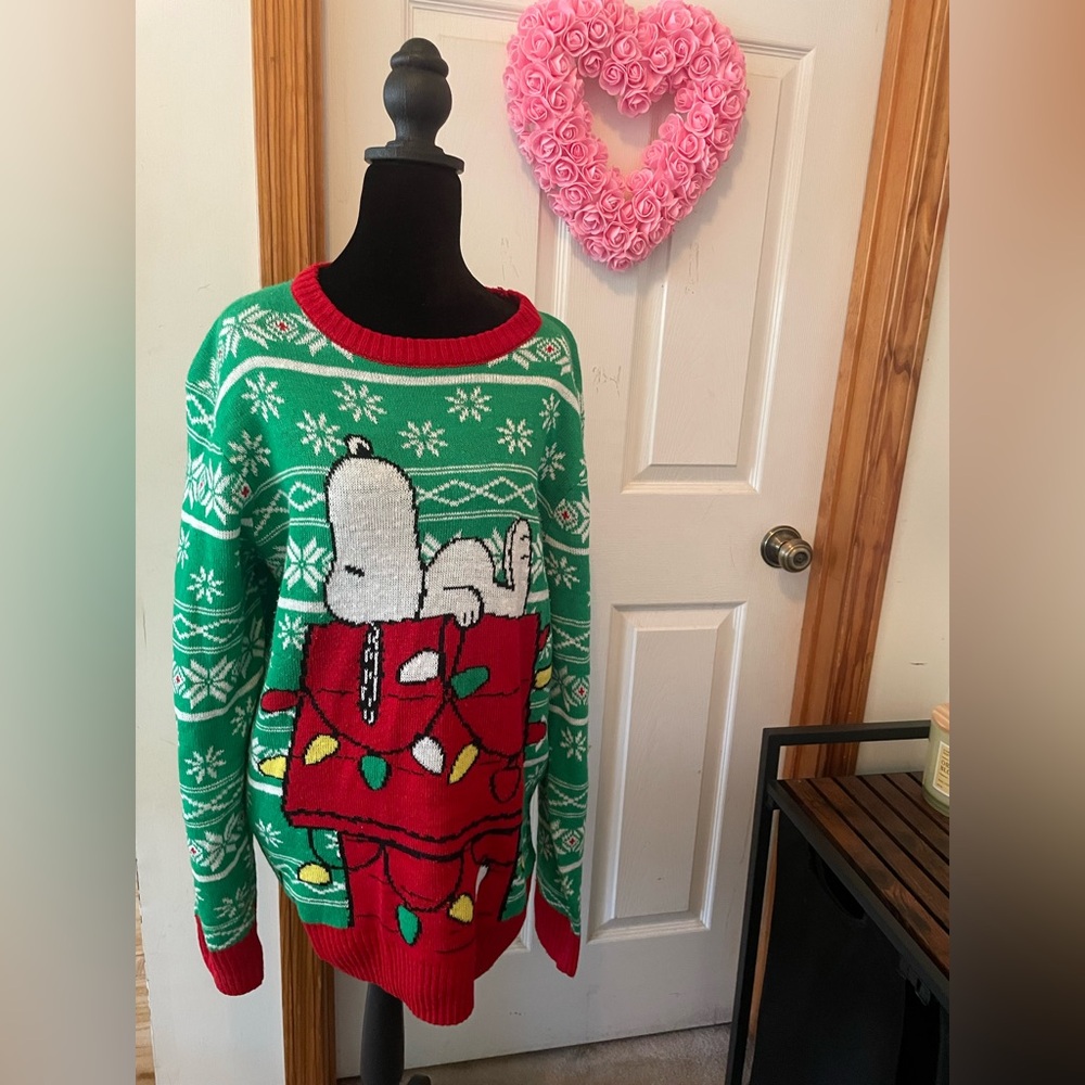 NWOT Peanuts Snoopy Red and Green Sweater